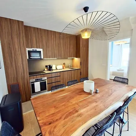 Апартаменты Luxury In Le Marais