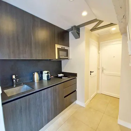 Luxury In Le Marais * Париж