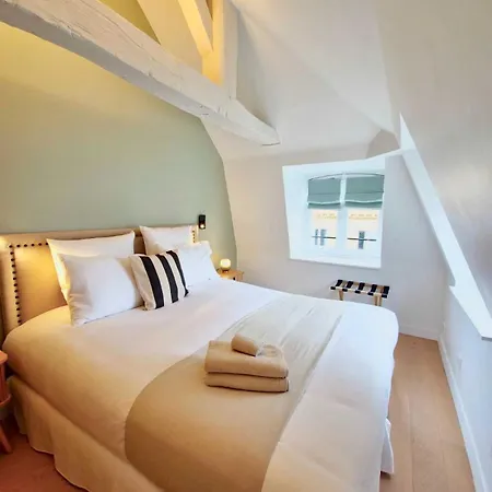 Апартаменты Luxury In Le Marais *