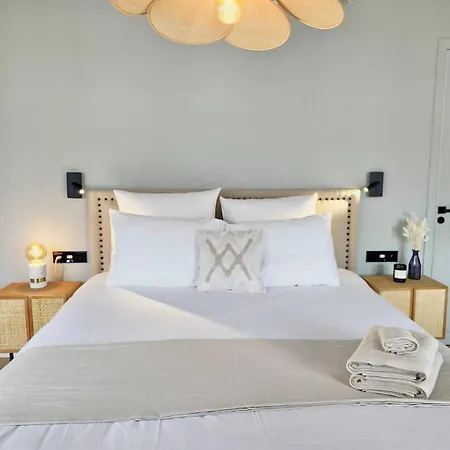 Luxury In Le Marais Париж
