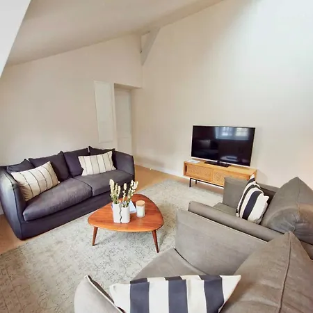Luxury In Le Marais Париж