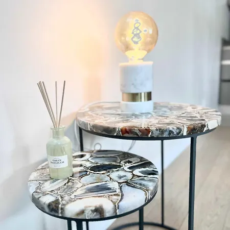 Апартаменты Luxury In Le Marais Париж