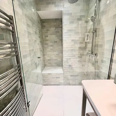 Luxury In Le Marais *